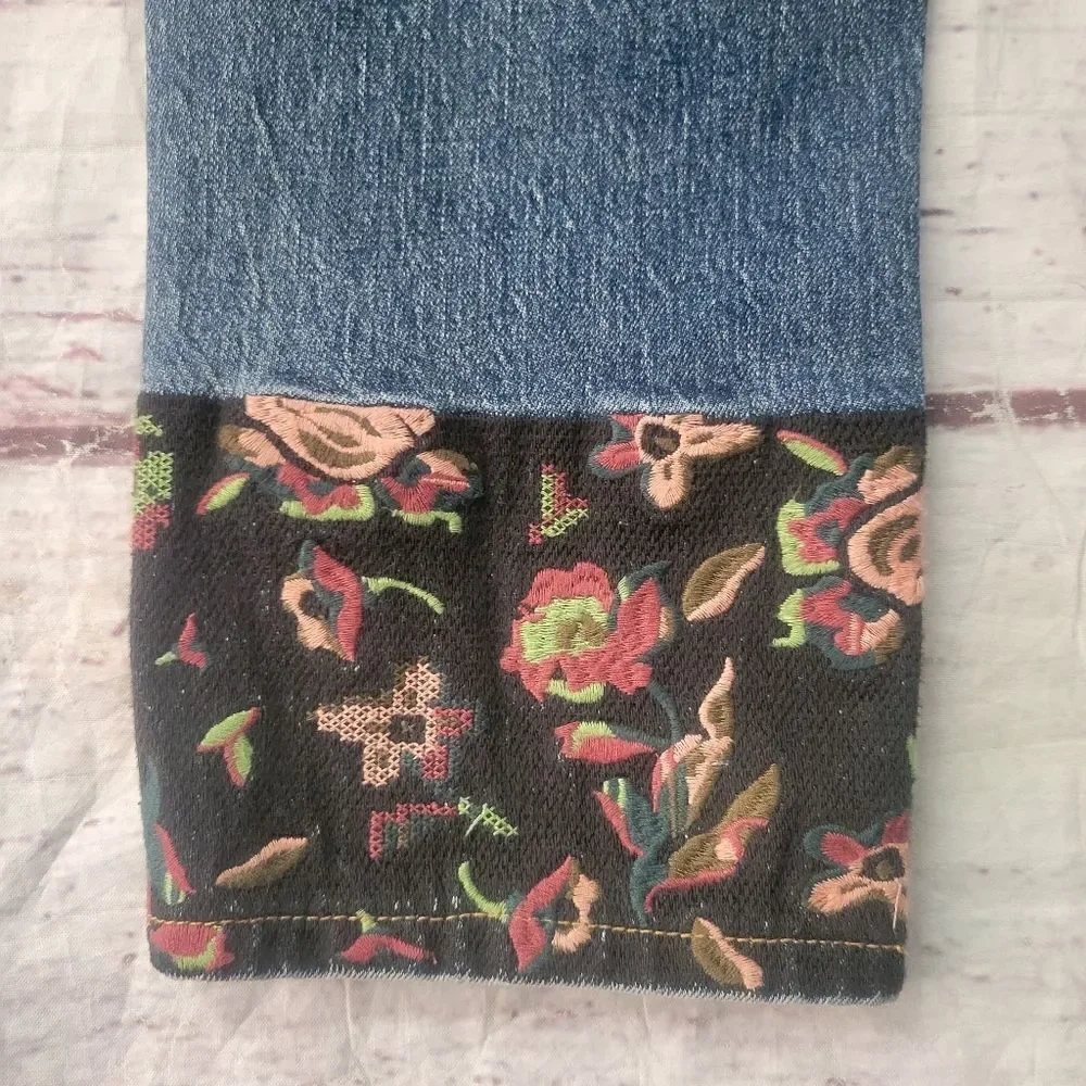 Pilcro and the Letterpress Embroidered Hem‎ The Vintage Straight Jeans Sz 25 NWT